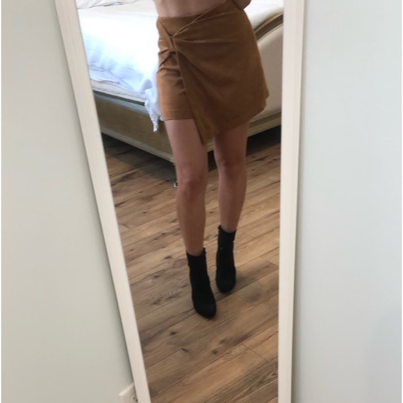 Faux Suede Tan Skort - Picture 5 of 6